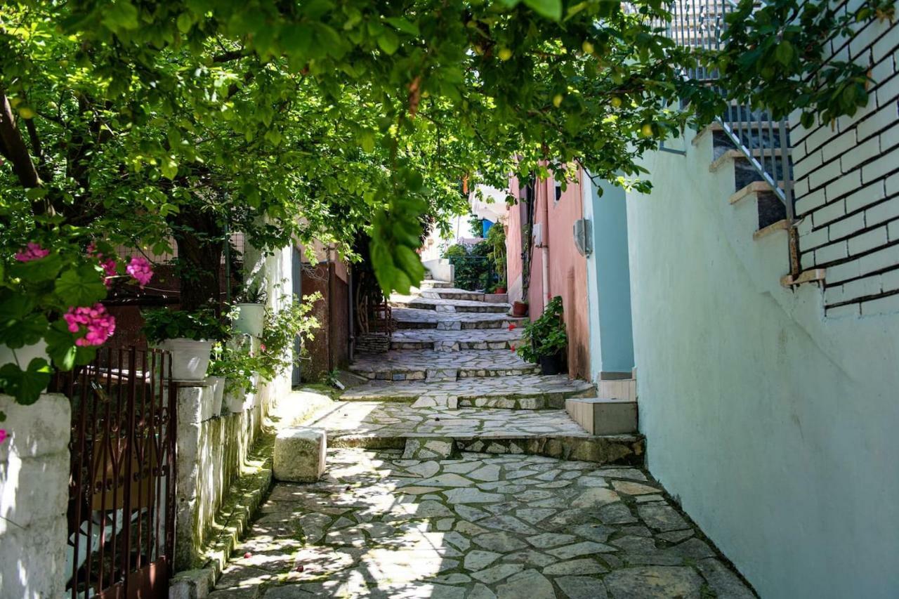 Amelia & Nicholas Stone Houses Doukádes Exterior photo